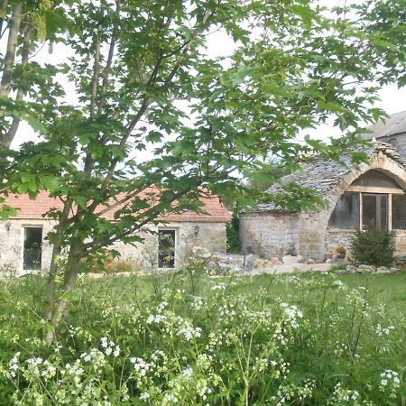 Chambres Du Domaine De Bombes Mostuéjouls Esterno foto