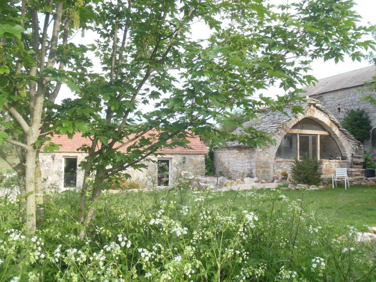 Chambres Du Domaine De Bombes Mostuéjouls Esterno foto