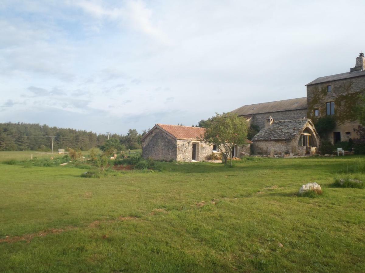 Chambres Du Domaine De Bombes Mostuéjouls Esterno foto