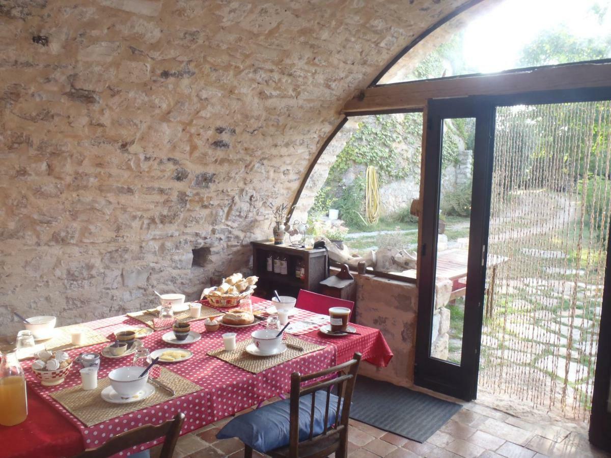 Chambres Du Domaine De Bombes Mostuéjouls Esterno foto